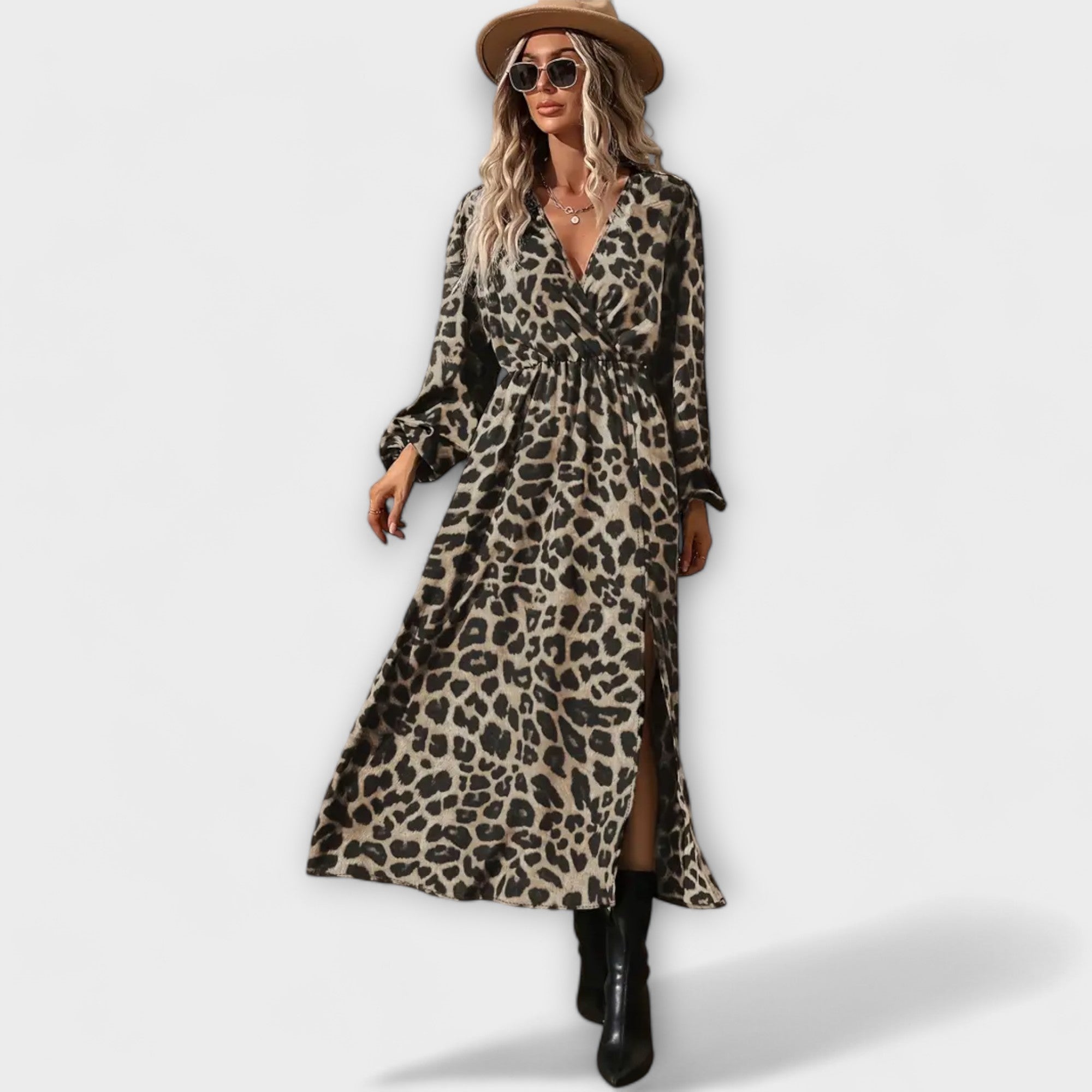 Natalie – Stylish Dress with Leopard Print