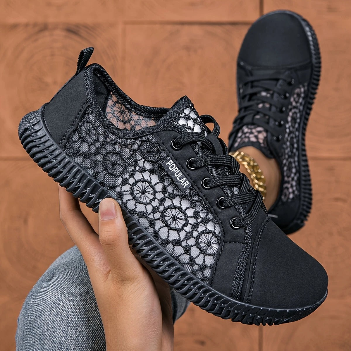 Mireya | Elegant Lightweight Lace-Up Sneakers