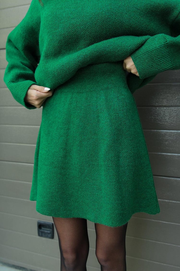 Esme | A cozy sweater and a flowy flattering skirt