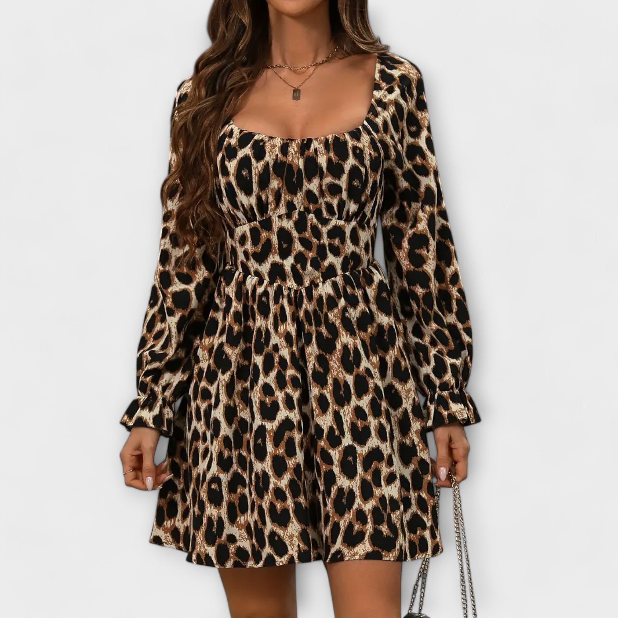 Enchanting Autumn/Winter Dress with Leopard Print and Square Neckline