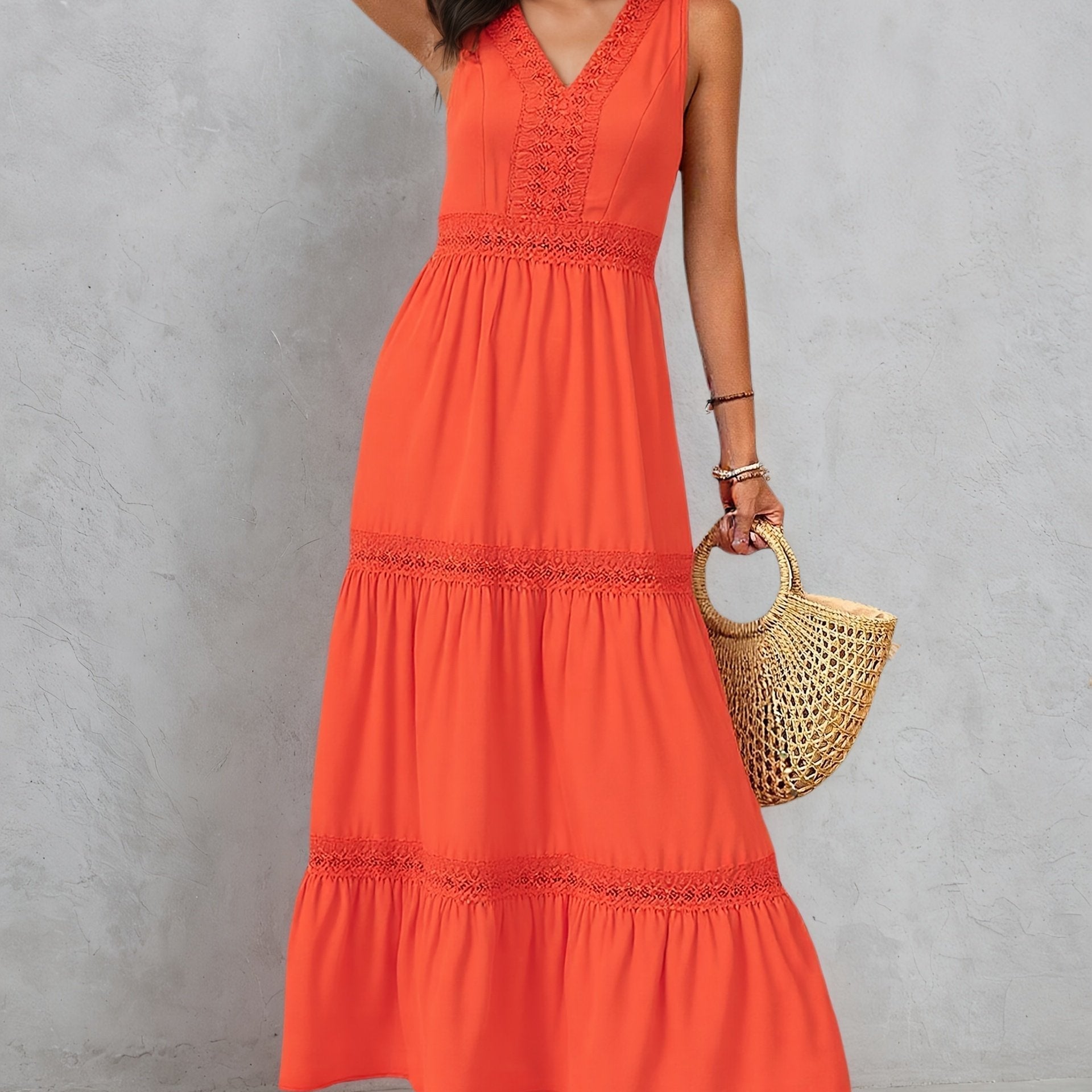 Béatrice - Long Lace Dress