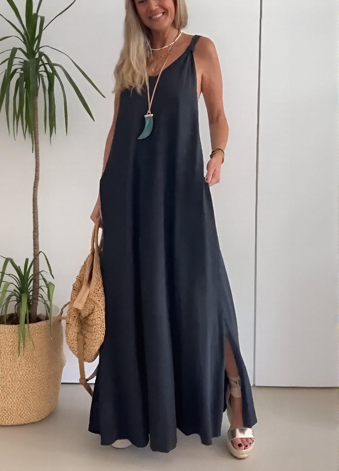Melissa™ | Sleeveless Flowy Maxi Dress