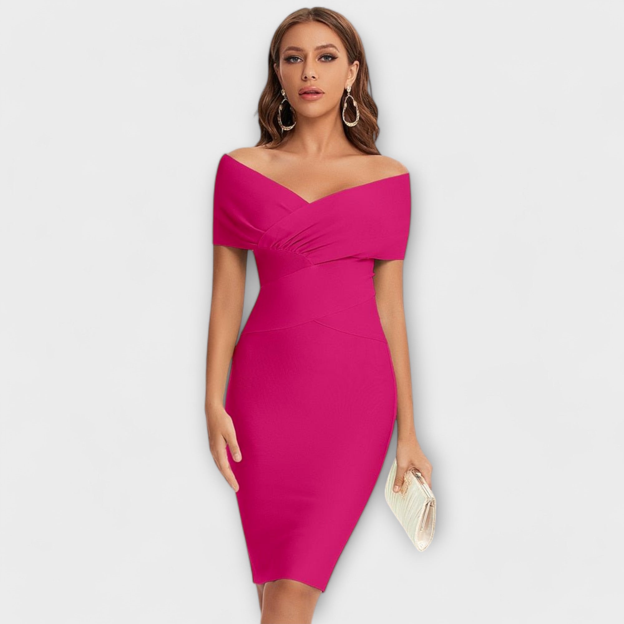 Elegant dress with V-neckline